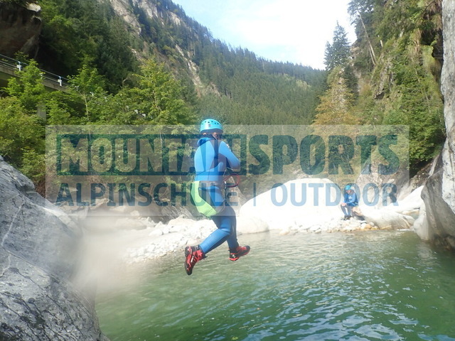 P1010018 | Bestelle die Bilder deines Berg- oder Wasser-Abenteuers mit Mountain Sports bequem von zu Hause aus direkt über unseren Online Fotoshop von pictrs.com. - Realisiert mit Pictrs.com