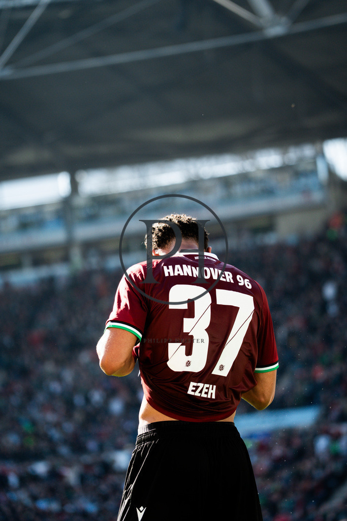 Hannover 96 vs 1. FC Magdeburg – 2. Bundesliga – 29.03.2025 | Szene aus dem 2. Bundesliga-Spiel des 27. Spieltags zwischen Hannover 96 und dem 1. FC Magdeburg am 29. März 2025 in der Heinz von Heiden Arena in Hannover. Endstand: 0:0. Fotografiert von Philipp Heist. - Realisiert mit Pictrs.com