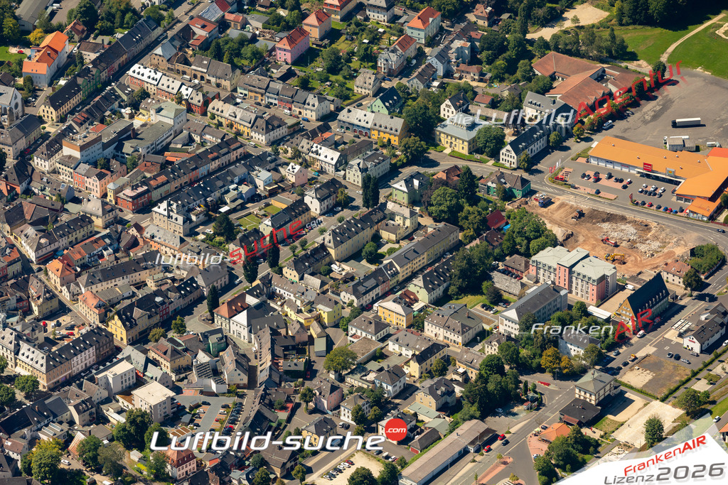 Das Luftbild zeigt : Sechsämterlandstraße Wunsiedel - Die Luftaufnahme wurde 2023 vom UL-Flugzeug aus erstellt ( keine Drohne ) - Hochauflösende Luftaufnahme - Für grossformatige Ausdrucke geeignet. Die Geschenkidee !Mit Lizenz und Bildrechte bestellbar