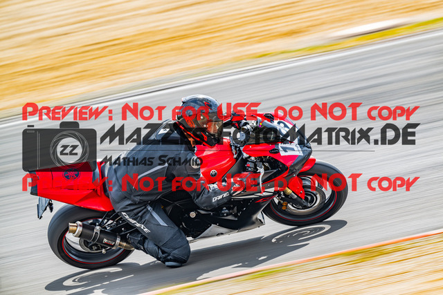 MaZZes_FotoMatrix_230719_884 | GRUEN