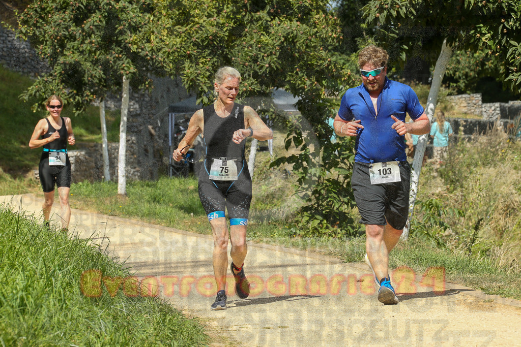 250824_1243_EX1_0317 | Sportfotografie im Rhein-Sieg Kreis, Köln, Bonn, NRW, Rheinland Pfalz, Hessen, etc. Unser Tätigkeitsfeld umfasst den Laufsport vom Volkslauf über den Marathon, Duathlon, Triathon bis zum Ultralauf wie Kölnpfad Ultra oder Schindertrail.