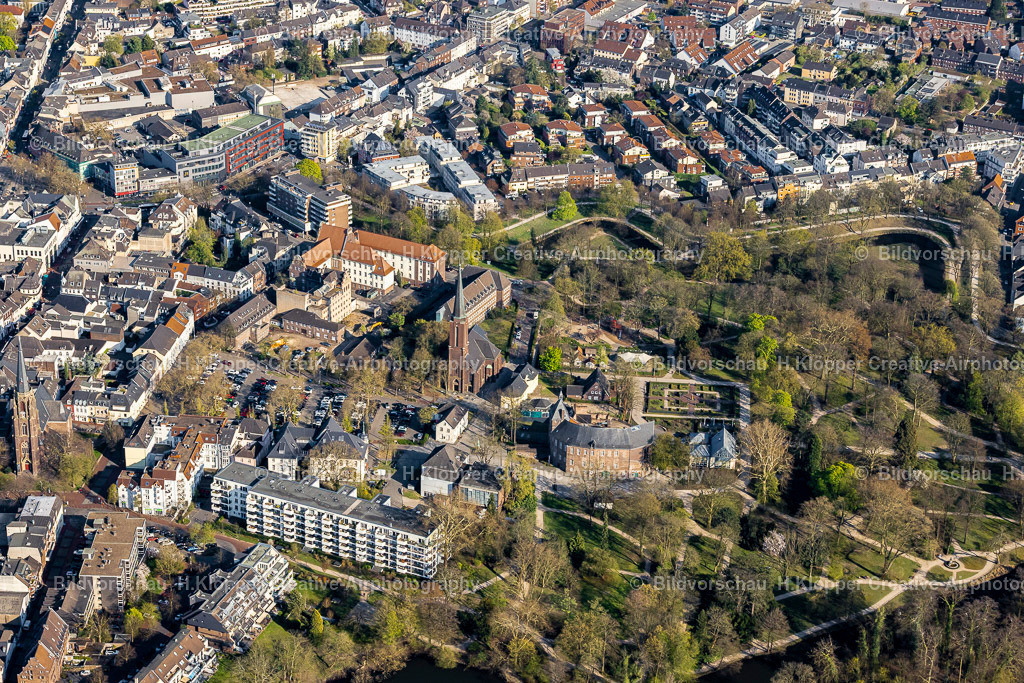 Luftbilder Moers-9103 | Luftbild Moerser Schloss und Restaurant am Kastell in Moers - Realisiert mit Pictrs.com