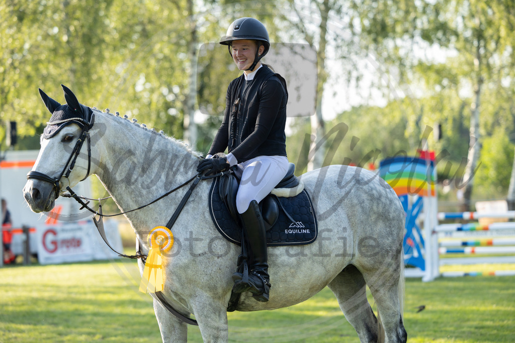 994A3603 | sabrinanicolaifotografie - Realisiert mit Pictrs.com