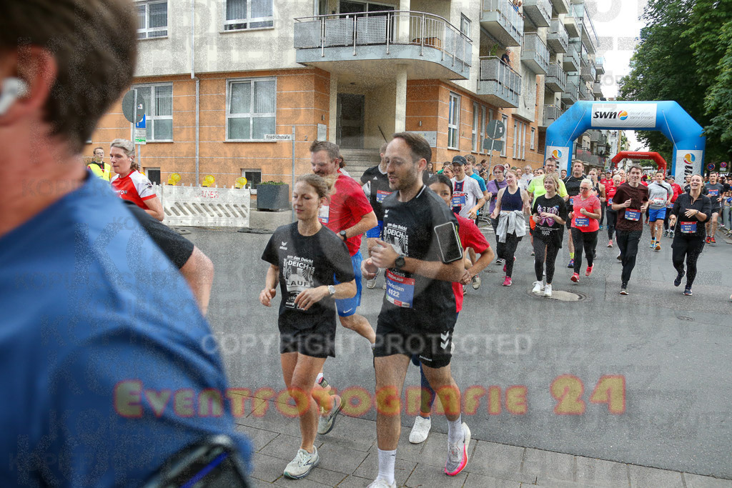 240614_1803_EX1_3954 | Sportfotografie im Rhein-Sieg Kreis, Köln, Bonn, NRW, Rheinland Pfalz, Hessen, etc. Unser Tätigkeitsfeld umfasst den Laufsport vom Volkslauf über den Marathon, Duathlon, Triathon bis zum Ultralauf wie Kölnpfad Ultra oder Schindertrail.