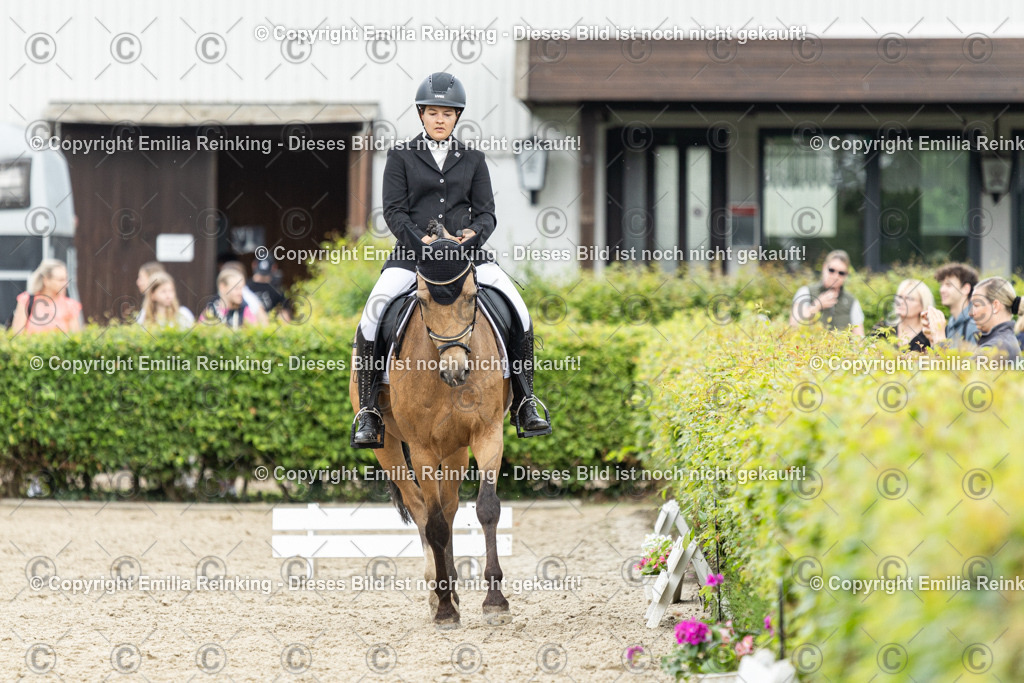 CL5A1122 | Emilia Reinking Fotografie - Realisiert mit Pictrs.com