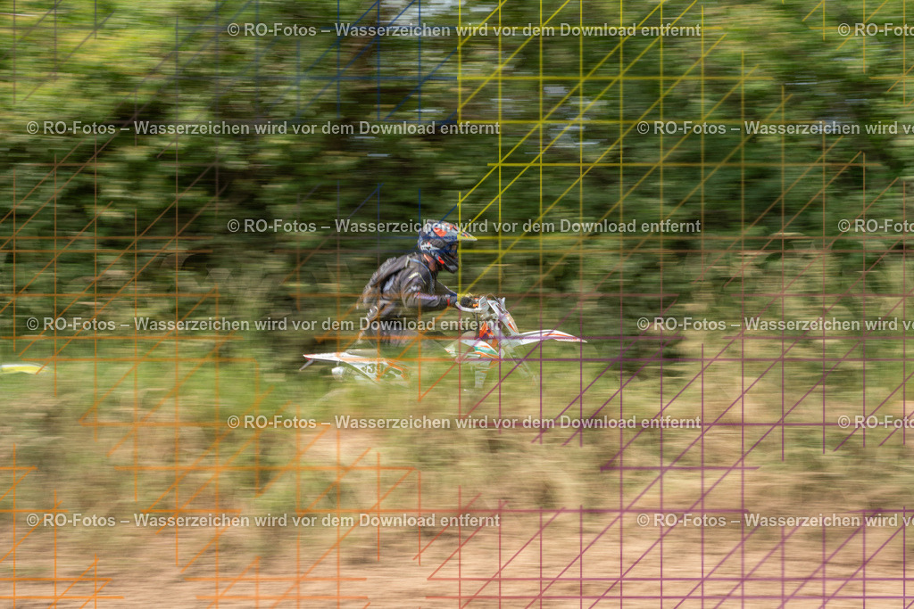 Niederwürzbach 3 Lauf-815 | Sportfotografie von RO-Fotos: Motorsport, Motocross, Enduro, Laufveranstaltungen und Triathlon. Professionelle Fotos von Sportlern und Events. - Realisiert mit Pictrs.com