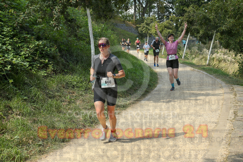 250824_1438_EX1_6980 | Sportfotografie im Rhein-Sieg Kreis, Köln, Bonn, NRW, Rheinland Pfalz, Hessen, etc. Unser Tätigkeitsfeld umfasst den Laufsport vom Volkslauf über den Marathon, Duathlon, Triathon bis zum Ultralauf wie Kölnpfad Ultra oder Schindertrail.