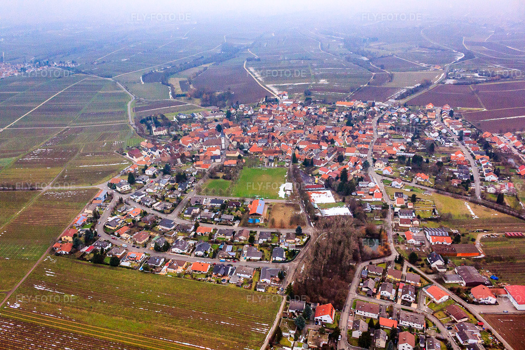 Luftbild: Dorfansicht von Westen im Winter im Ortsteil Mörzheim in Landau im Bundesland Rheinland-Pfalz in Deutschland. Foto: IMG_23861.jpg vom 23.01.2010 durch Werner Riehm/FLY-FOTO.de