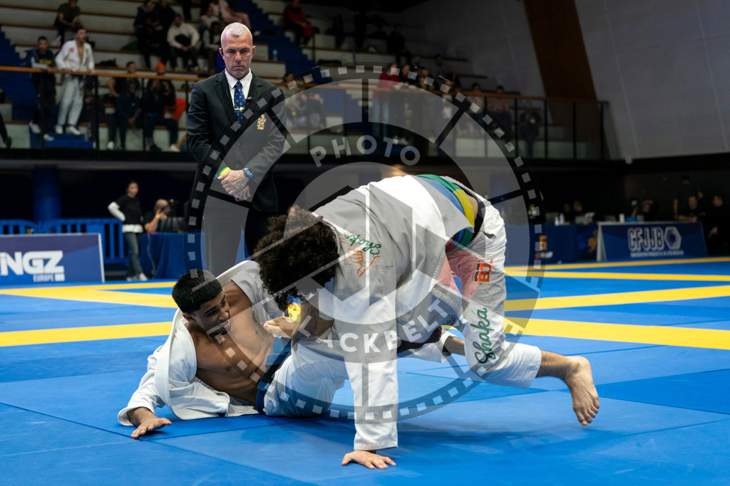 20240121PBB7449 | Fighters compete during the second day of the IBJJF European Championship in Paris, France, on January 21, 2024.