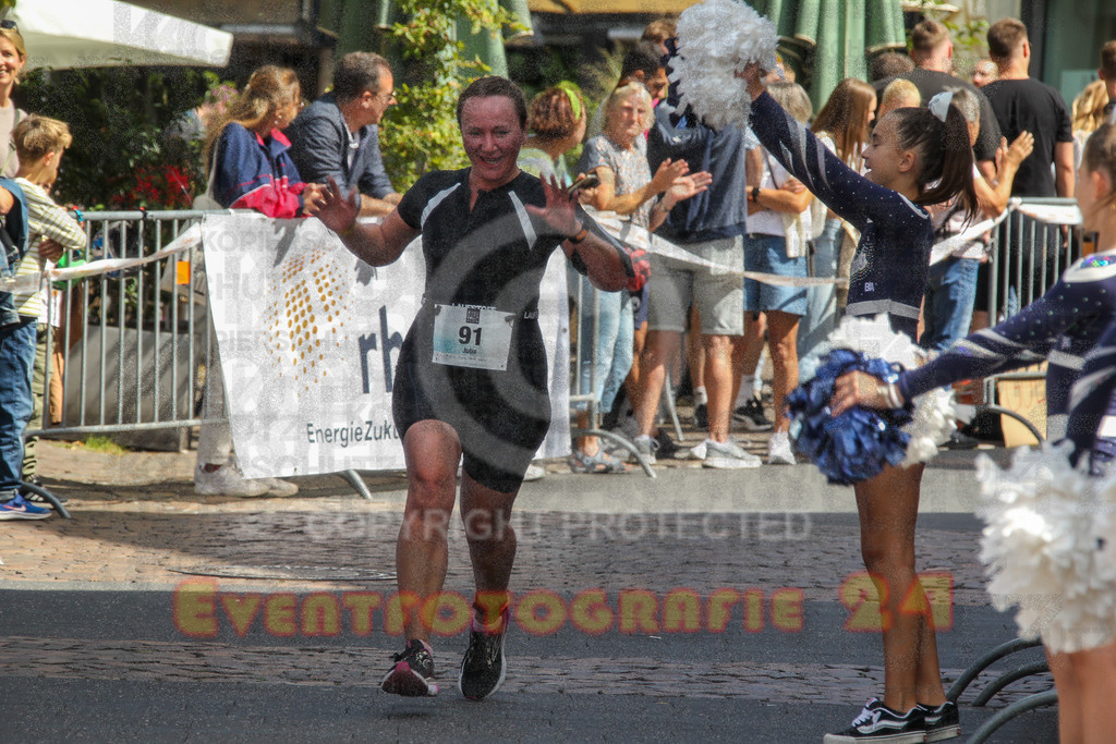 250824_1259_EV4_9717 | Sportfotografie im Rhein-Sieg Kreis, Köln, Bonn, NRW, Rheinland Pfalz, Hessen, etc. Unser Tätigkeitsfeld umfasst den Laufsport vom Volkslauf über den Marathon, Duathlon, Triathon bis zum Ultralauf wie Kölnpfad Ultra oder Schindertrail.
