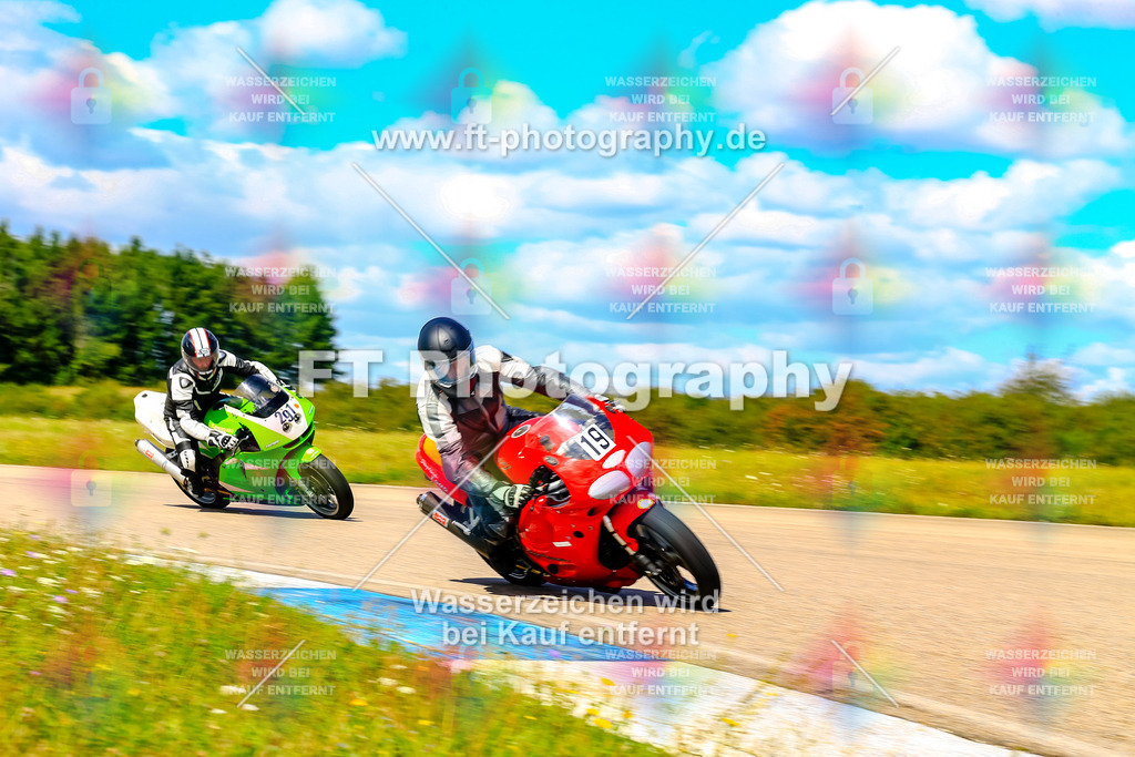 019-6285 | Hier findet Ihr Bilder von Touristenfahrten auf der Nürburgring Nordschleife oder von anderen Veranstaltungen die ich besucht habe. Viel Spass beim Durch Schauen 