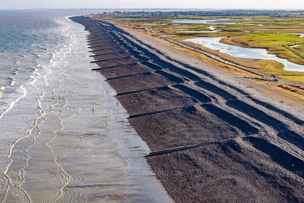 Aerial view: Channel coast in Woignarue in the state Somme, France.Photo: IMG_70877.jpg taken on 08/24/2014 by Werner Riehm/FLY-FOTO.comResolution of the original: 4427 x 2952 px