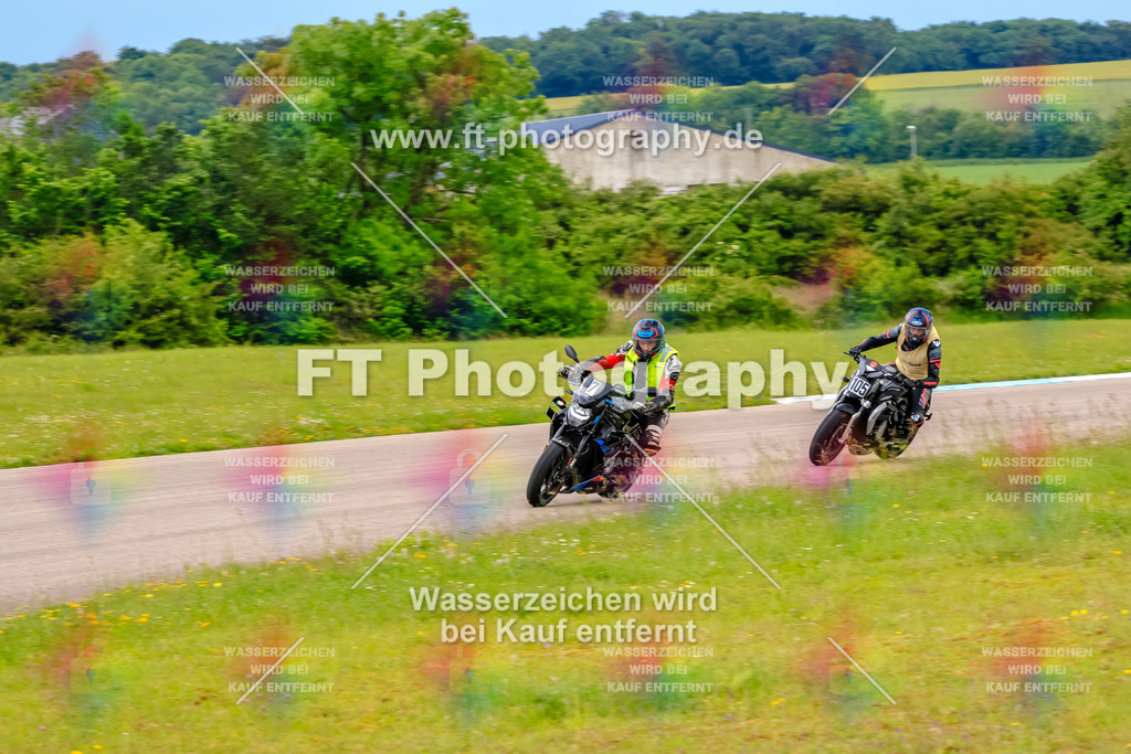 MotoTeam-3116 | Hier findet Ihr Bilder von Touristenfahrten auf der Nürburgring Nordschleife oder von anderen Veranstaltungen die ich besucht habe. Viel Spass beim Durch Schauen 