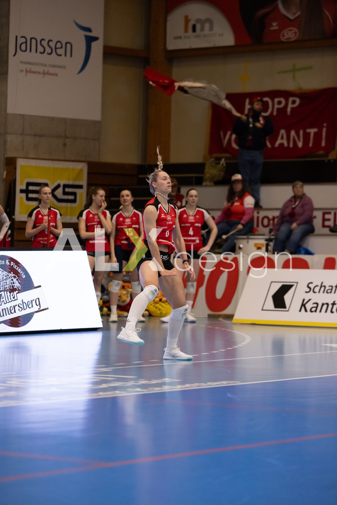 Volleyball I Frauen I Saison 2025-2026 I Volleyball NLA | Women I 1/2 Finals I  VC Kanti Schaffhausen - Sm'Aesch Pfeffingen I 18.03.2026 | 8 Lina-Marie Lieb (DE) (VC Kanti Schaffhausen) – Aussen - Realisiert mit Pictrs.com
