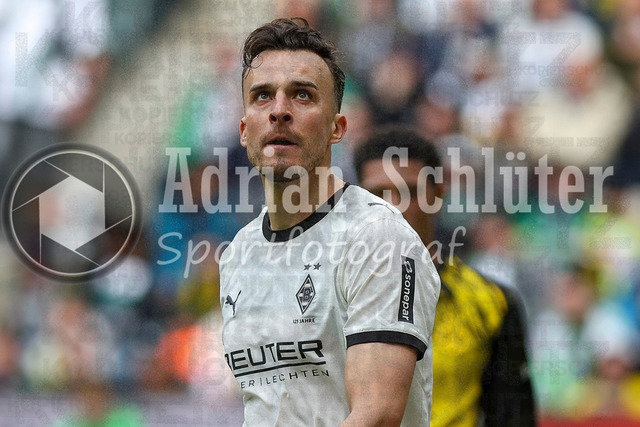 03.05.2026, GER, Fussball, Herren, 1. BL, Saison 2025/2026, Borussia Mönchengladbach - Borussia Dortmund | Haris Tabakovic (Borussia Mönchengladbach) schaut 
