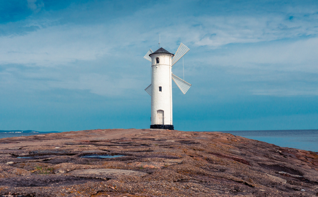 Einsammer Leuchtturm am Meer | Fotografie, Dresden, Marcus Wagner, Landschaftsfotografie, Tierfotografie, Architekturfotografie - Realisiert mit Pictrs.com