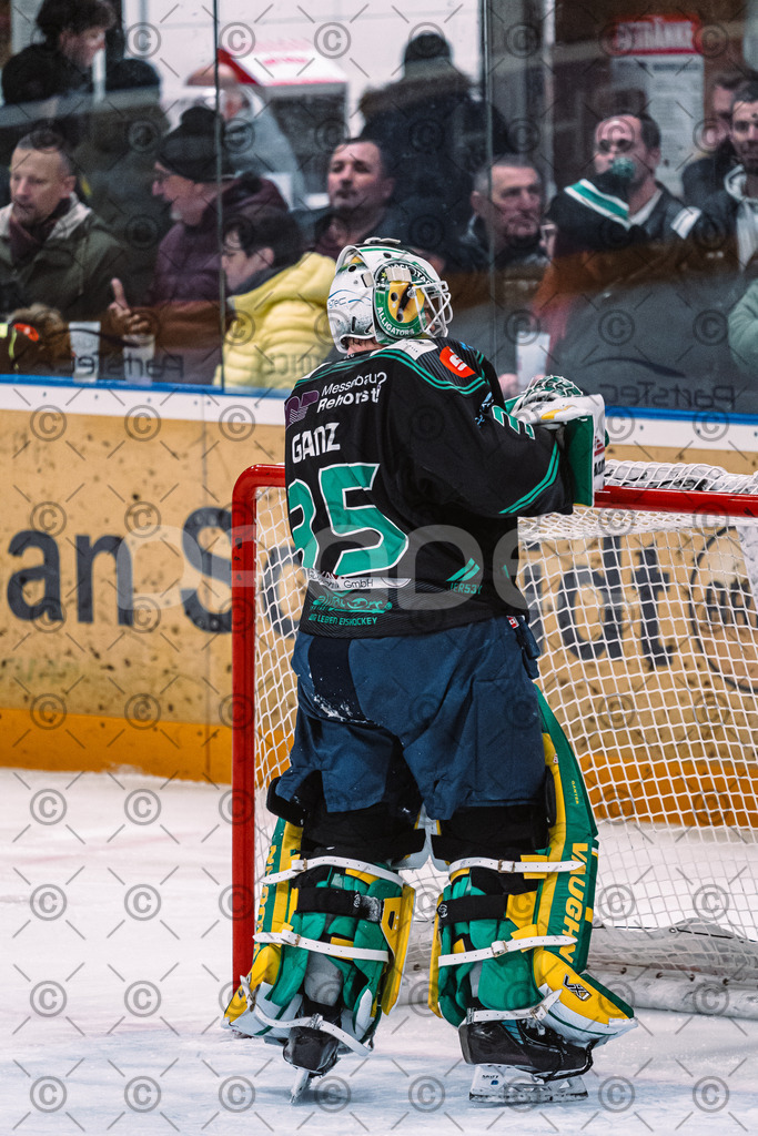 Alligators_vs_Memmingen_05_12_2025-145 | Höchstadt Alligators Fotogalerie: Eishockey-Action aus Franken. Professionelle Spielfotos, Portraits & Stadionbilder zum Download. Jetzt entdecken! - Realisiert mit Pictrs.com