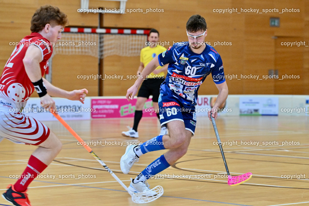 VSV Unihockey vs. KAC Floorball | #32 Tim Deisinger KAC Floorball, #60 Thomas Unterweger VSV Unihockey, VSV Unihockey vs. KAC Floorball, VSV Unihockey vs. KAC Floorball am 12.04.2025 in Villach (Ballspielhalle St. Martin), Austria, (Photo by Bernd Stefan)
