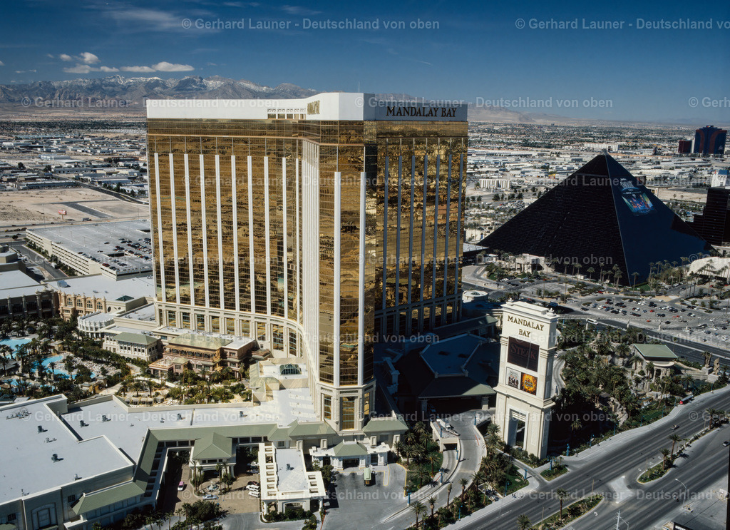 USA6601 | Mandalay Bay Hotel &amp; Casino, Las Vegas, Nevada, USA, 1998