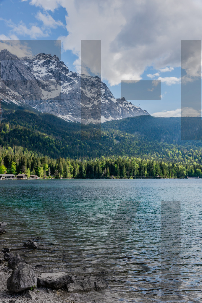 Bayern 7 | Eibsee mit der Zugspitze - Realisiert mit Pictrs.com