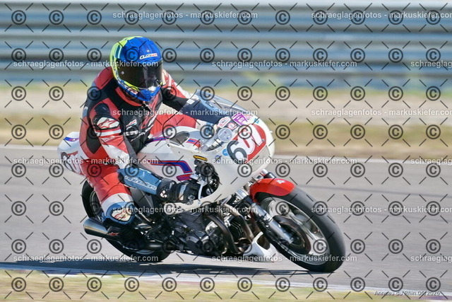 26bc03-0319 | markuskiefer.com - Realisiert mit Pictrs.com