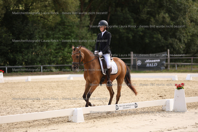 HG9A1389 | laurarinckfotografie - Realisiert mit Pictrs.com