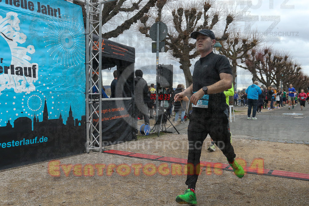 221231_1200_EV9_5227 | Sportfotografie im Rhein-Sieg Kreis, Köln, Bonn, NRW, Rheinland Pfalz, Hessen, etc. Unser Tätigkeitsfeld umfasst den Laufsport vom Volkslauf über den Marathon, Duathlon, Triathon bis zum Ultralauf wie Kölnpfad Ultra oder Schindertrail.