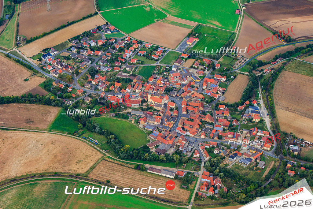 Luftbild von Stadelschwarzach Prichsenstadt - Luftaufnahme wurde 2012 von https://frankenair.de mittels Flugzeug (keine Drohne) erstellt - die Geschenkidee