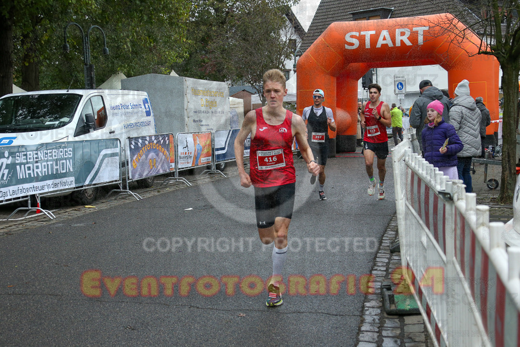 251130_1138_EX1_8125 | Sportfotografie im Rhein-Sieg Kreis, Köln, Bonn, NRW, Rheinland Pfalz, Hessen, etc. Unser Tätigkeitsfeld umfasst den Laufsport vom Volkslauf über den Marathon, Duathlon, Triathon bis zum Ultralauf wie Kölnpfad Ultra oder Schindertrail.