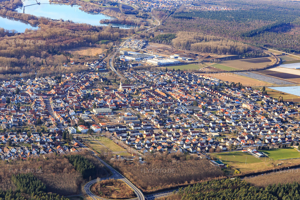 Luftbild: Ortsansicht aus Südosten im Ortsteil Neudorf in Graben-Neudorf im Bundesland Baden-Württemberg in Deutschland. Foto: IMG_104779.jpg vom 16.02.2018 durch Werner Riehm/FLY-FOTO.de