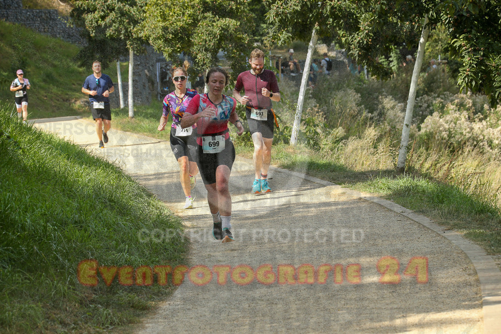 250824_1449_EX1_7684 | Sportfotografie im Rhein-Sieg Kreis, Köln, Bonn, NRW, Rheinland Pfalz, Hessen, etc. Unser Tätigkeitsfeld umfasst den Laufsport vom Volkslauf über den Marathon, Duathlon, Triathon bis zum Ultralauf wie Kölnpfad Ultra oder Schindertrail.