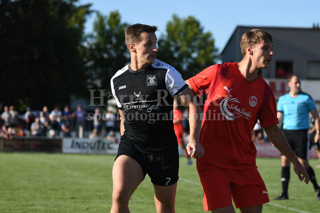 SpVgg Plattling : SpVgg GW Deggendorf | Ha-Ri; Sportfotografie Ha-Ri; Sporfotografie Harry Rindler; Sport Deggendorf; Sportbilder Deggendorf; Sportfotos Deggendorf; Sportfotos Niederbayern; Sportbilder Niederbayern; Amateursport Niederbayern; Bayern;  - Realisiert mit Pictrs.com