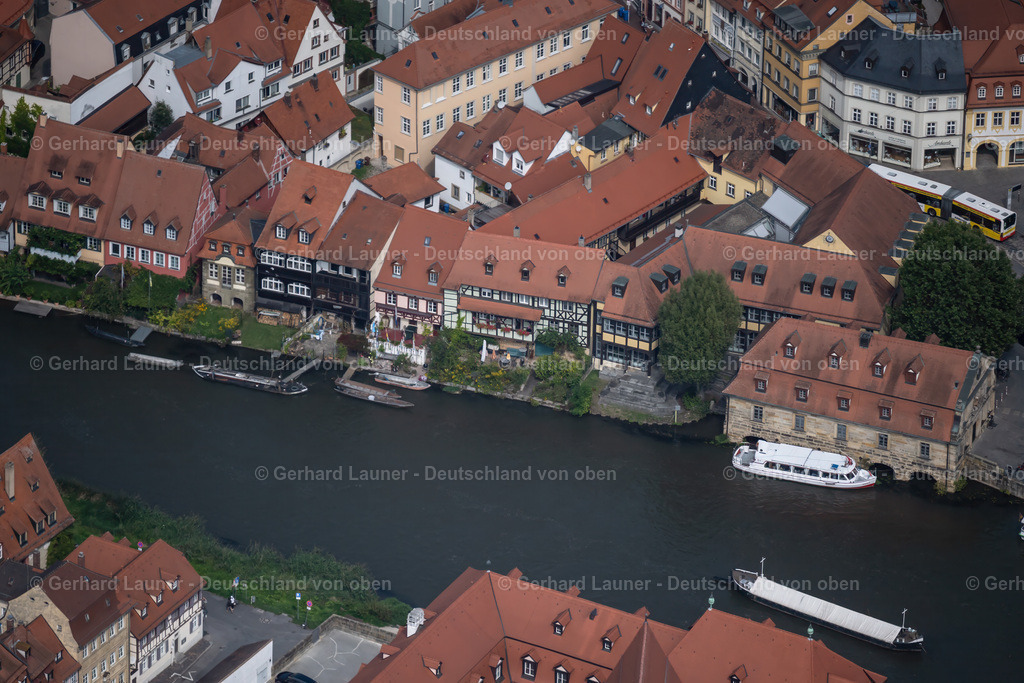 4060226 | Klein Venedig, BAMBERG 07.09.2021 Altstadtbereich und Innenstadtzentrum am Flusslauf des Linker Regnitzarm in Bamberg im Bundesland Bayern, Deutschland. // Old Town area and city center on Flusslauf of Linker Regnitzarm in Bamberg in the state Bavaria, Germany. Foto: Gerhard Launer
