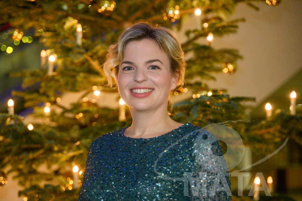 _DWA1271 | Katharina Schulze bei '30 Jahre Sternstunden-Gala 2023' in der Frankenhalle. Nürnberg, 15.12.2023 - Realisiert mit Pictrs.com