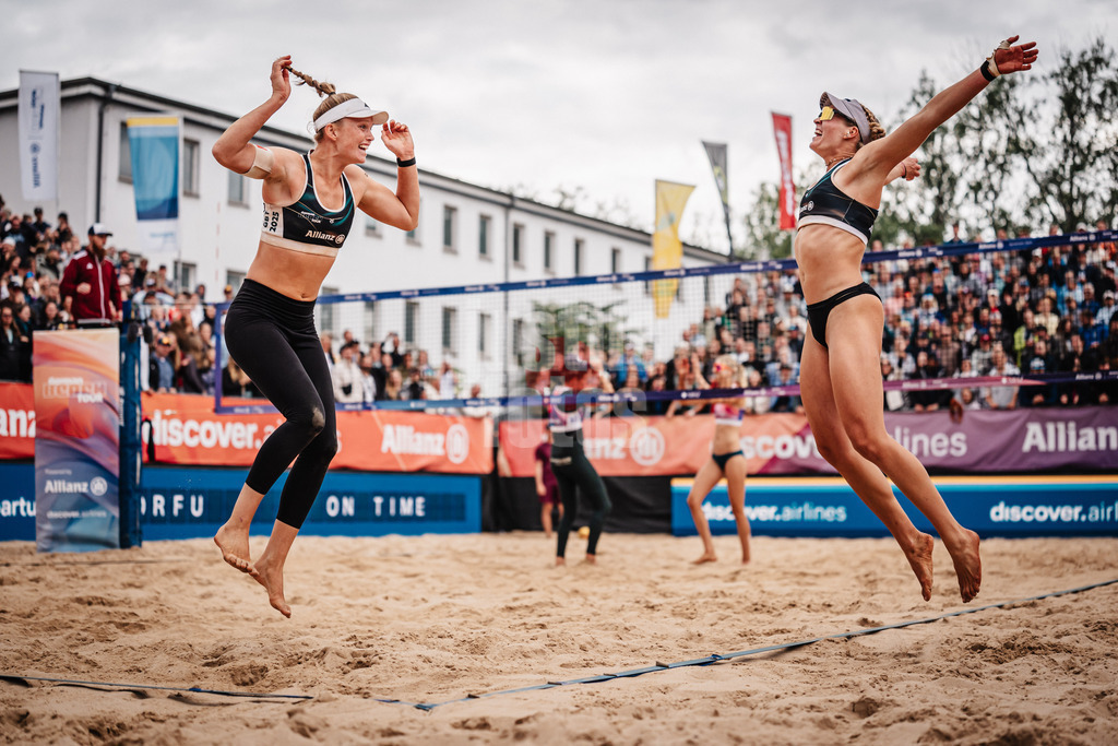 Beachvolleyball | Frauen | Allianz German Beach Tour 2025 | Tourstop Berlin | 24.08.2025 | v.l. Lea Kunst und Melanie Paul gewinnen das Turnier in Berlin