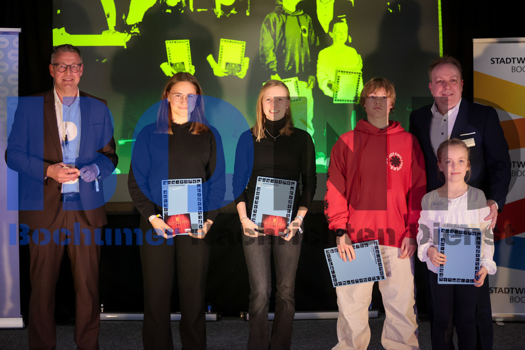 SEB_BOCSPO120240313-20 | bond - Realisiert mit Pictrs.com