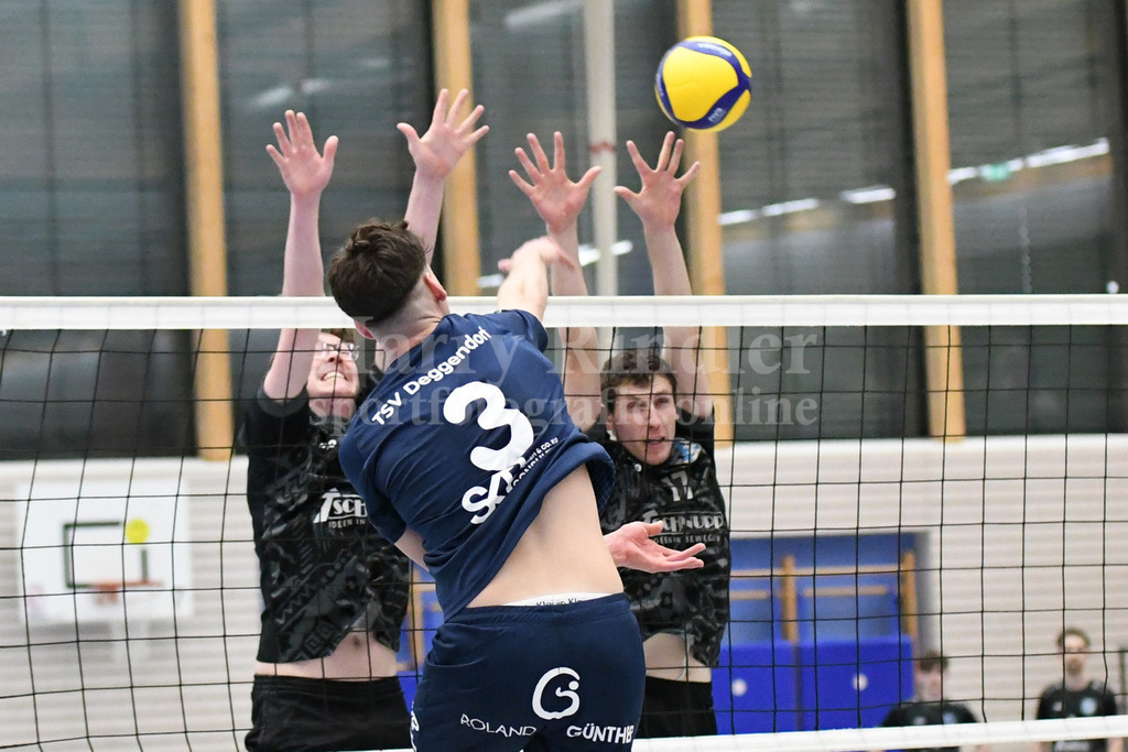 TSV Deggendorf  : VC Eitting 09 | Alexej Kursov (Kapitän/Außenangreifer) - Realisiert mit Pictrs.com