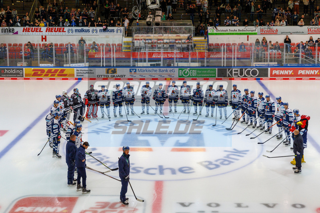 Iserlohn Roosters Training | 
DEL: Iserlohn Roosters Training - Realisiert mit Pictrs.com