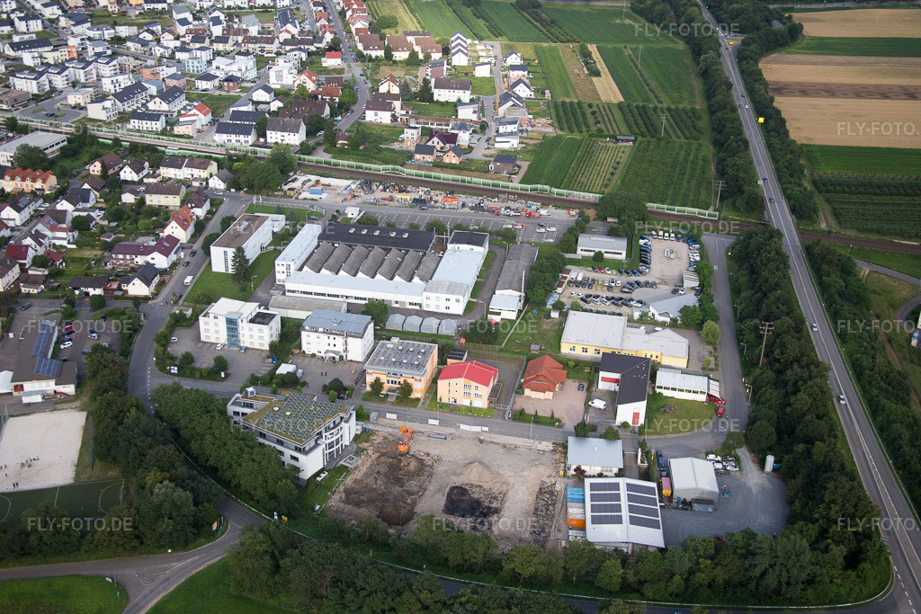 Luftbild: ASG Luftfahrttechnik und Sensorik GmbH im Ortsteil Lützelsachsen in Weinheim im Bundesland Baden-Württemberg in Deutschland. – Foto: IMG_090726.jpg vom 04.07.2016 durch Werner Riehm/FLY-FOTO.de – Auflösung des Originals: 5472 x 3648 px – ASG Luftfahrttechnik & Sensorik GmbH - Weinheim