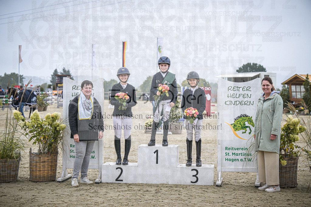 DOS_0107 | Entdecke hochwertige Reitturnierfotos von Foto Oger. Professionell, emotional und authentisch – jetzt Lieblingsmomente im Shop bestellen.Deutschlandweite Turnierfotografie. - Realisiert mit Pictrs.com