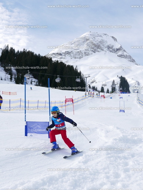 Lars (1) | Photos von der Skischule Warth - Realisiert mit Pictrs.com