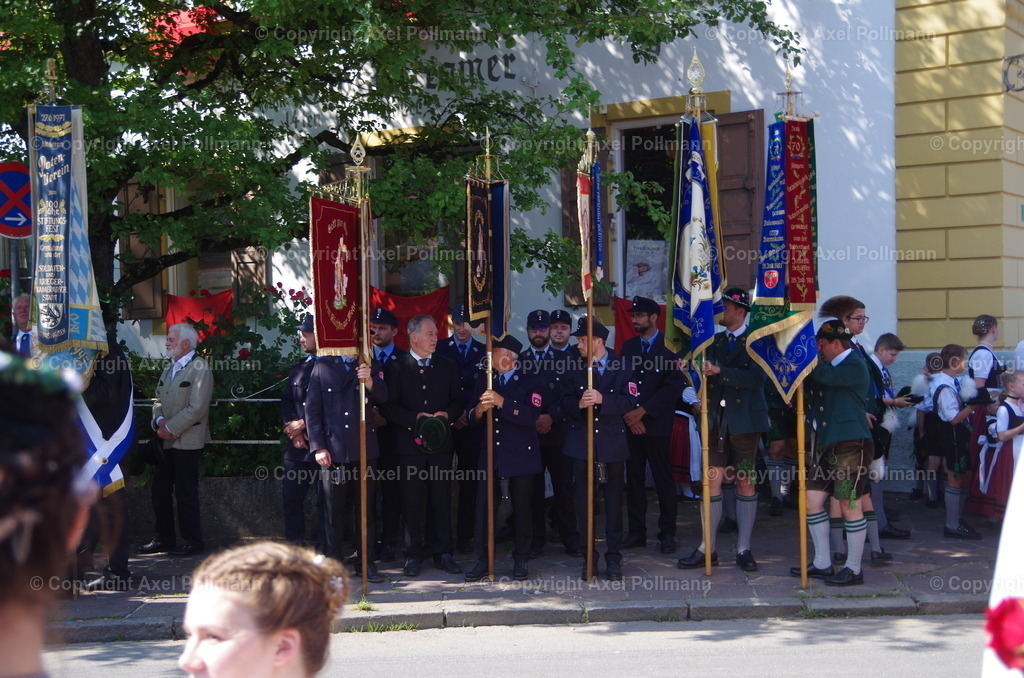 IMGP3904 | fotografiert von Axel PollmannLeonhardi Wallfahrt Benediktbeuern und Murnau, Fronleichnam, Fasching, Landschaft im Loisachtal und Benediktbeuern  - Realisiert mit Pictrs.com