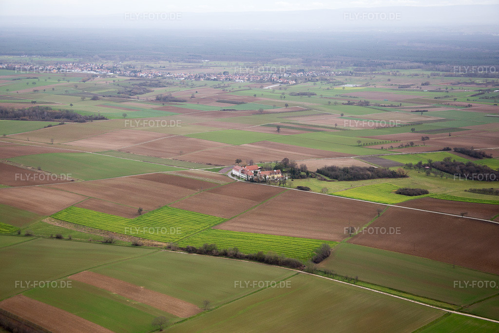 Luftbild: Werkstatt für betreutes Wohnen Werkstatt für verborgene Talente gemeinnützige GmbH im Haftelhof in Schweighofen im Bundesland Rheinland-Pfalz in Deutschland. Foto: IMG_085795.jpg vom 08.01.2016 durch Werner Riehm/FLY-FOTO.de