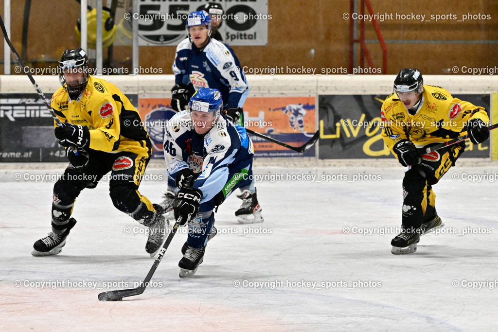 MET Photovoltaik Hornets Spittal vs. ESC Soccerzone Steindorf | #46 Maurer Julian ESC Steindorf, #9 Essmann Kevin EC Hornets Spittal, #90 Ogertschnig Joshua EC Hornets Spittal, MET Photovoltaik Hornets Spittal vs. ESC Soccerzone Steindorf, MET Photovoltaik Hornets Spittal vs. ESC Soccerzone Steindorf am 28.12.2024 in Spittal an der Drau (Eissportzentrum Spittal), Austria, (Photo by Bernd Stefan)