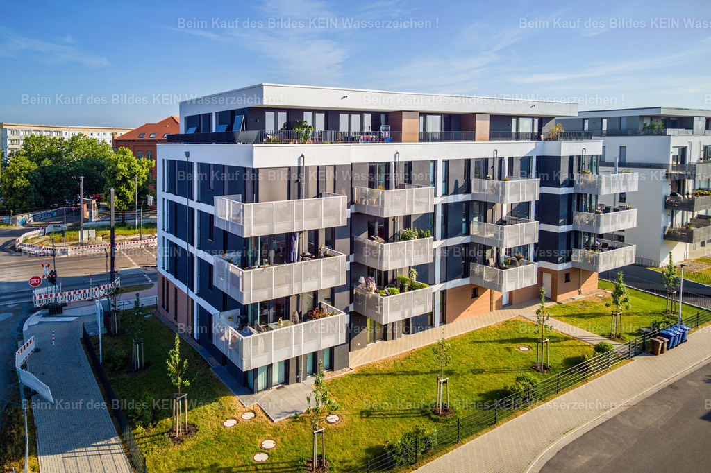 Kuhn_Immobilien-0005 | Die Magdeburger Platte® - das sind die schönsten Luftbilder von Magdeburg & Sachsen-Anhalt auf Acryl, Leinwand oder zum Download. Das ist Luftbildfotografie & Luftbildaufnahmen mit Drohne & Flugzeug.  - Realisiert mit Pictrs.com