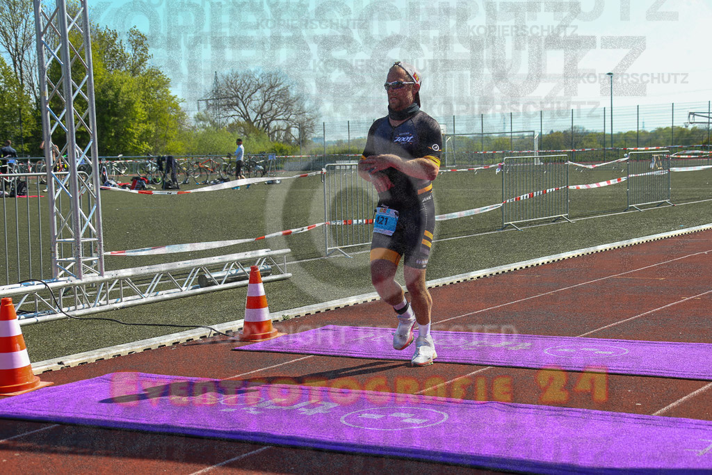 220424_1131_EX1_4759 | Sportfotografie im Rhein-Sieg Kreis, Köln, Bonn, NRW, Rheinland Pfalz, Hessen, etc. Unser Tätigkeitsfeld umfasst den Laufsport vom Volkslauf über den Marathon, Duathlon, Triathon bis zum Ultralauf wie Kölnpfad Ultra oder Schindertrail.