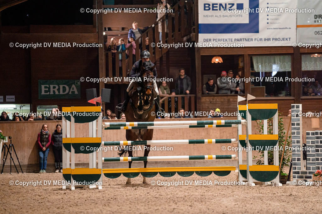 Springen Tag 3-592 | dv-media-shop - Realisiert mit Pictrs.com