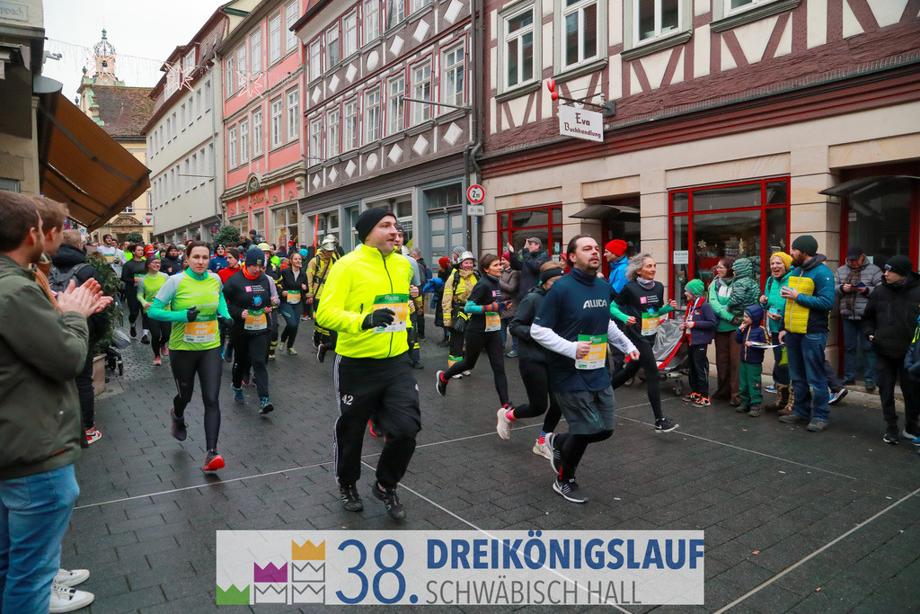 5km Roewisch Wohnbau Cup | 3 Koenigslauf 2024 5km Roewisch Wohnbau Cup - Realisiert mit Pictrs.com