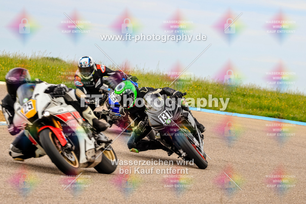 MotoTeam-2696 | Hier findet Ihr Bilder von Touristenfahrten auf der Nürburgring Nordschleife oder von anderen Veranstaltungen die ich besucht habe. Viel Spass beim Durch Schauen 