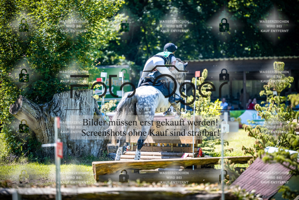 A1_Vielseitigkeitsturnier Melle Oldendorf-15c-0116 | Entdecke hochwertige Reitturnierfotos von Foto Oger. Professionell, emotional und authentisch – jetzt Lieblingsmomente im Shop bestellen.Deutschlandweite Turnierfotografie. - Realisiert mit Pictrs.com